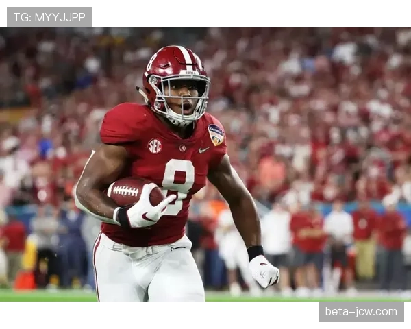 跑卫威尔逊顶替伤缺雅各布斯冲球139码创个人新高