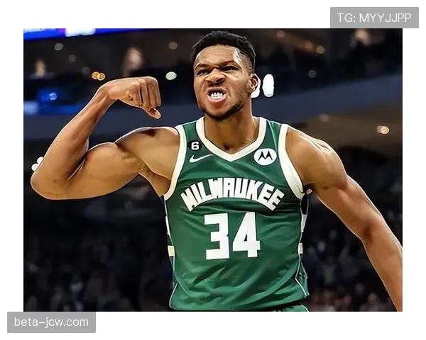 字母哥场均内线得分高达26.5分 有望挑战奥尼尔历史纪录 字母哥场均内线得分高达26.5分 有望挑战奥尼尔历史纪录